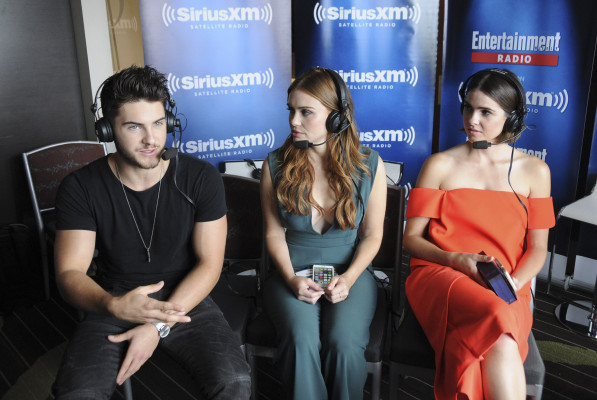 Shelley Hennig pic #785092