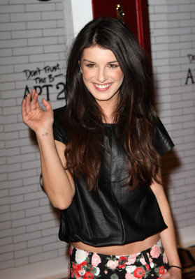 Shenae Grimes pic #475165