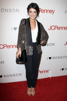 photo 29 in Shenae Grimes gallery [id257219] 2010-05-19 00:00:00