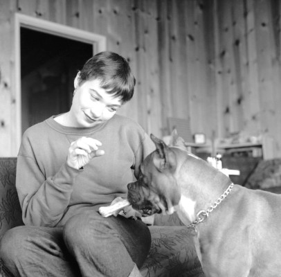 Shirley Maclaine pic #413561