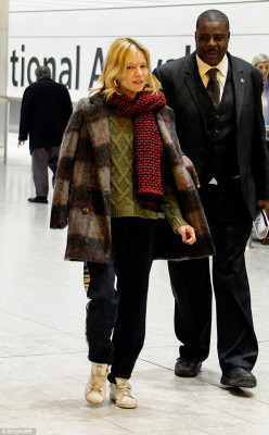 Sienna Miller pic #820375