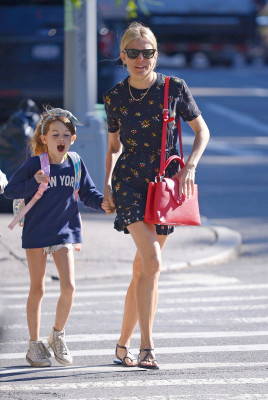 Sienna Miller pic #1143237