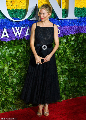 Sienna Miller pic #1144043