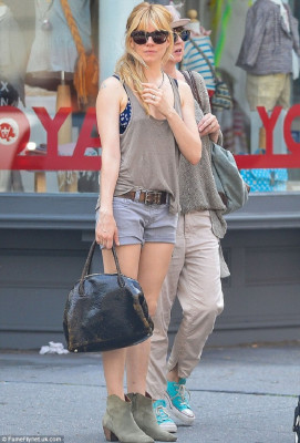 Sienna Miller pic #612437