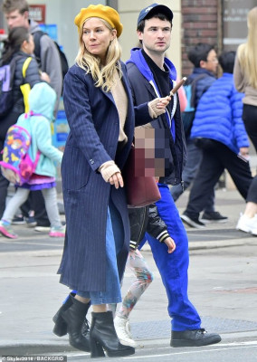 Sienna Miller pic #1130018