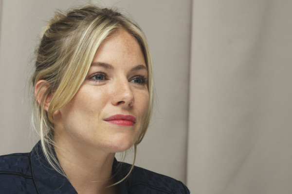 Sienna Miller pic #312415
