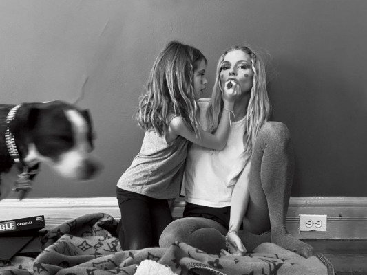 Sienna Miller pic #1213063
