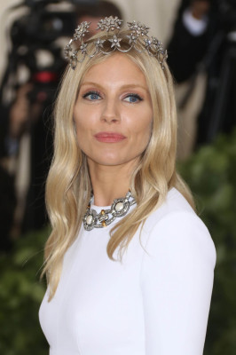 Sienna Miller pic #1035546