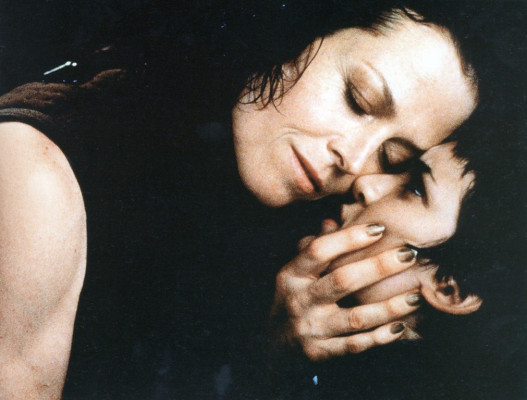 photo 16 in Sigourney Weaver gallery [id71542] -0001-11-30 00:00:00