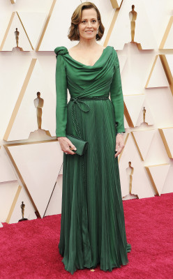 Sigourney Weaver pic #1229308
