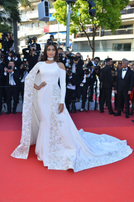 Sonam Kapoor pic #853039