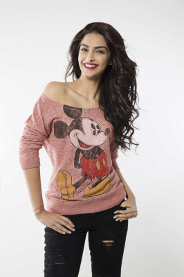 Sonam Kapoor pic #865347