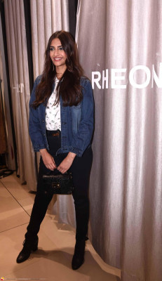 Sonam Kapoor pic #938767