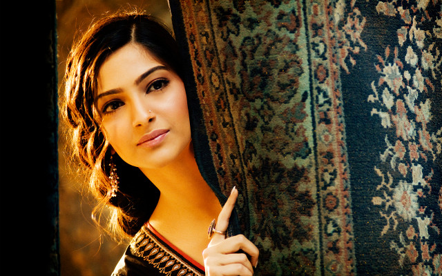 Sonam Kapoor pic #432884