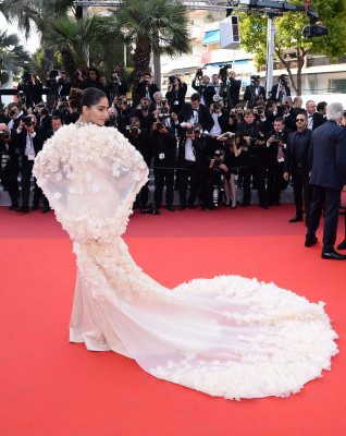 Sonam Kapoor pic #853327