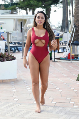 Sophie Kasaei pic #1033256