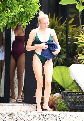 Sophie Turner (actress) pic #1166167