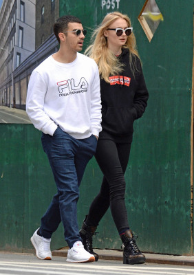 Sophie Turner (actress) pic #931899