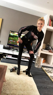 Sophie Turner (actress) pic #1026412
