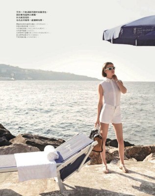 photo 7 in Sophie Vlaming gallery [id528516] 2012-09-03 00:00:00