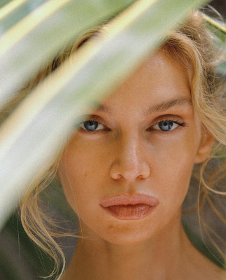 photo 3 in Stella Maxwell gallery [id1366077] 2025-02-18 00:00:00