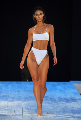 Stephanie Rayner pic #1155994