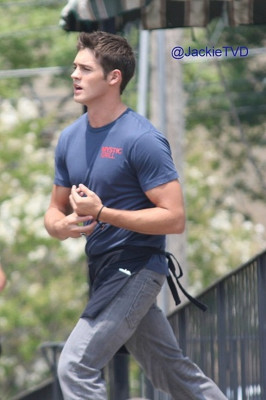 Steven R. McQueen pic #448610
