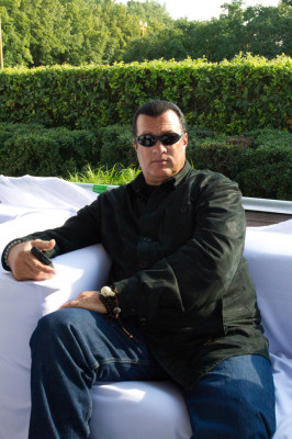 photo 3 in Steven Seagal gallery [id508040] 2012-07-09 00:00:00