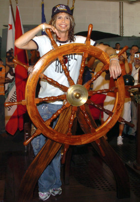 Steven Tyler pic #305699