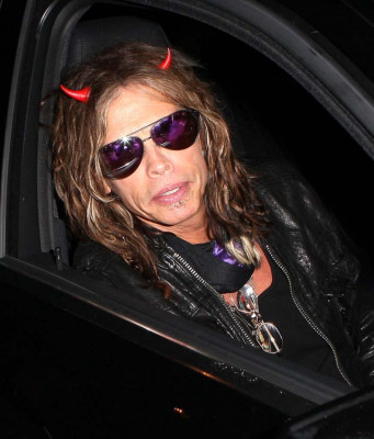photo 8 in Steven Tyler gallery [id301571] 2010-11-03 00:00:00