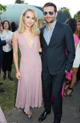 Suki Waterhouse pic #715987