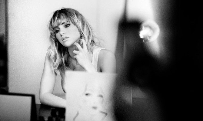 Suki Waterhouse pic #699875