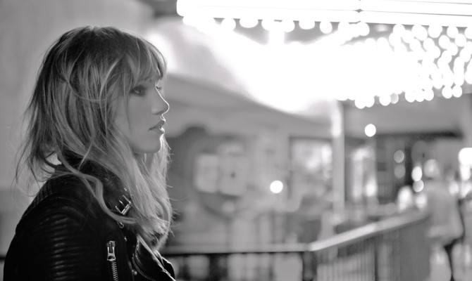 Suki Waterhouse pic #699866
