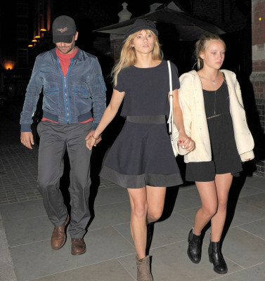 Suki Waterhouse pic #733386