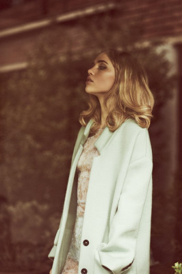 Suki Waterhouse pic #733084