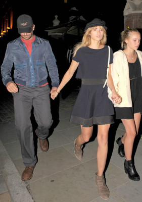 Suki Waterhouse pic #733385
