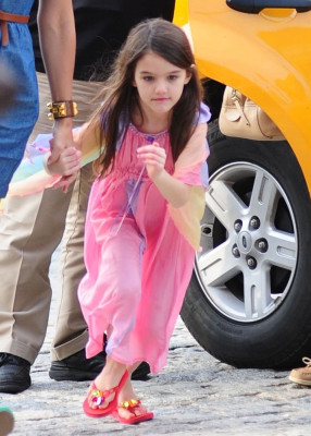photo 22 in Suri Cruise gallery [id510581] 2012-07-16 00:00:00