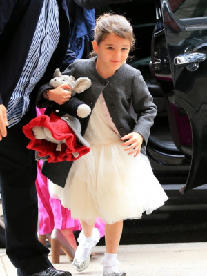 photo 8 in Suri Cruise gallery [id592450] 2013-04-08 00:00:00