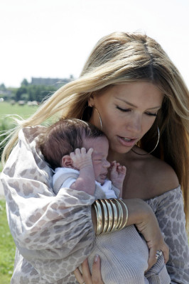 photo 27 in Sylvie Van Der Vaart gallery [id339870] 2011-02-14 00:00:00