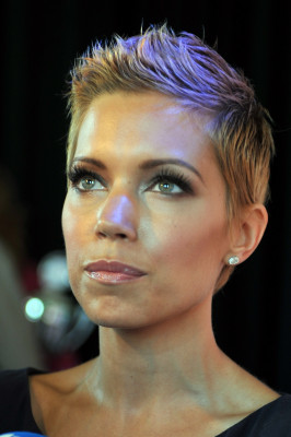 Sylvie Van Der Vaart pic #343232