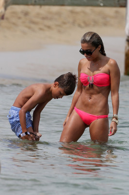 Sylvie Van Der Vaart pic #721265