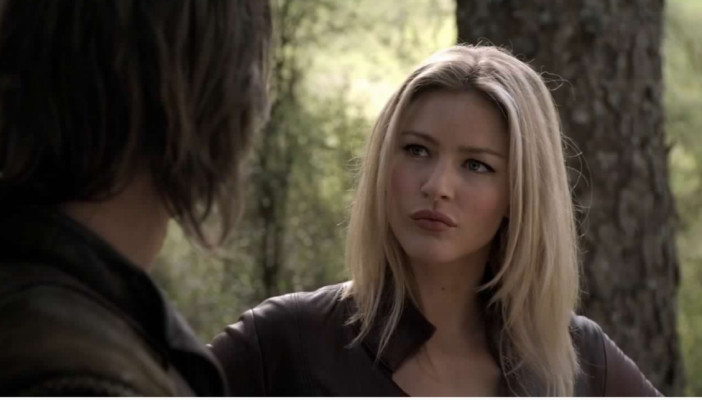 Tabrett Bethell pic #1224897