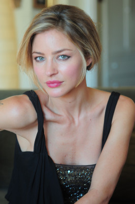 Tabrett Bethell pic #918745