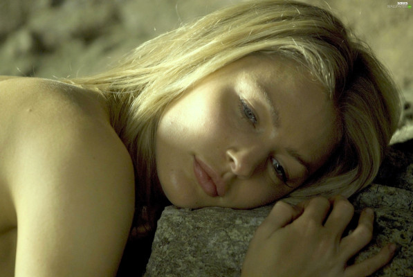 Tabrett Bethell pic #918713