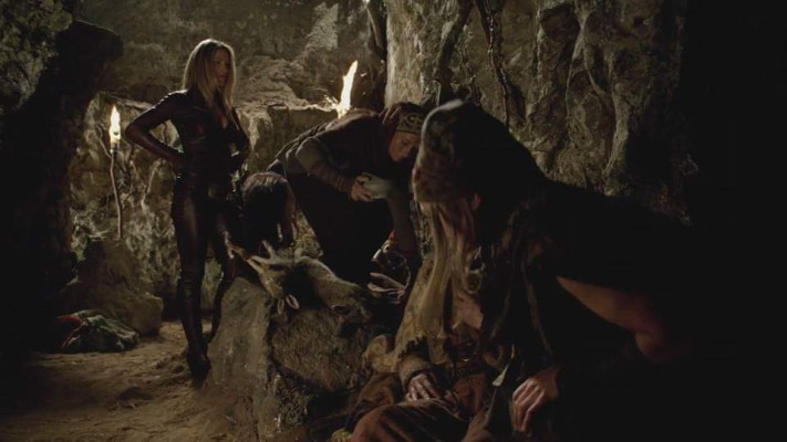 Tabrett Bethell pic #1234597