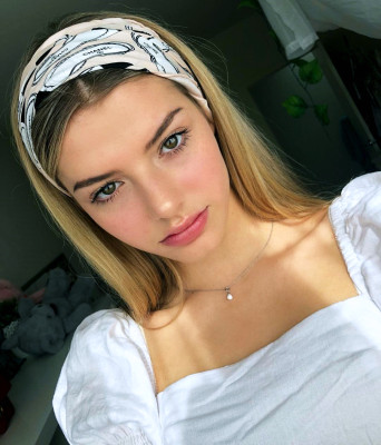 Talia Papantoniou pic #1064595