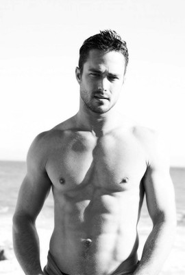 Taylor Kinney pic #570412
