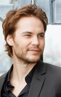 Taylor Kitsch pic #539448