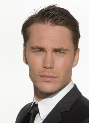 Taylor Kitsch pic #529521