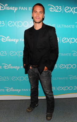 Taylor Kitsch pic #534851
